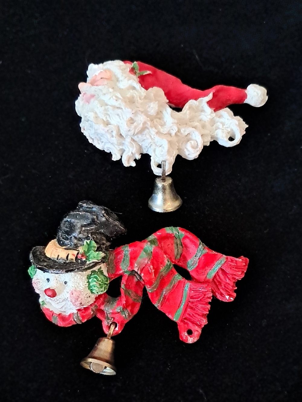 Vintage Christmas Brooch Set